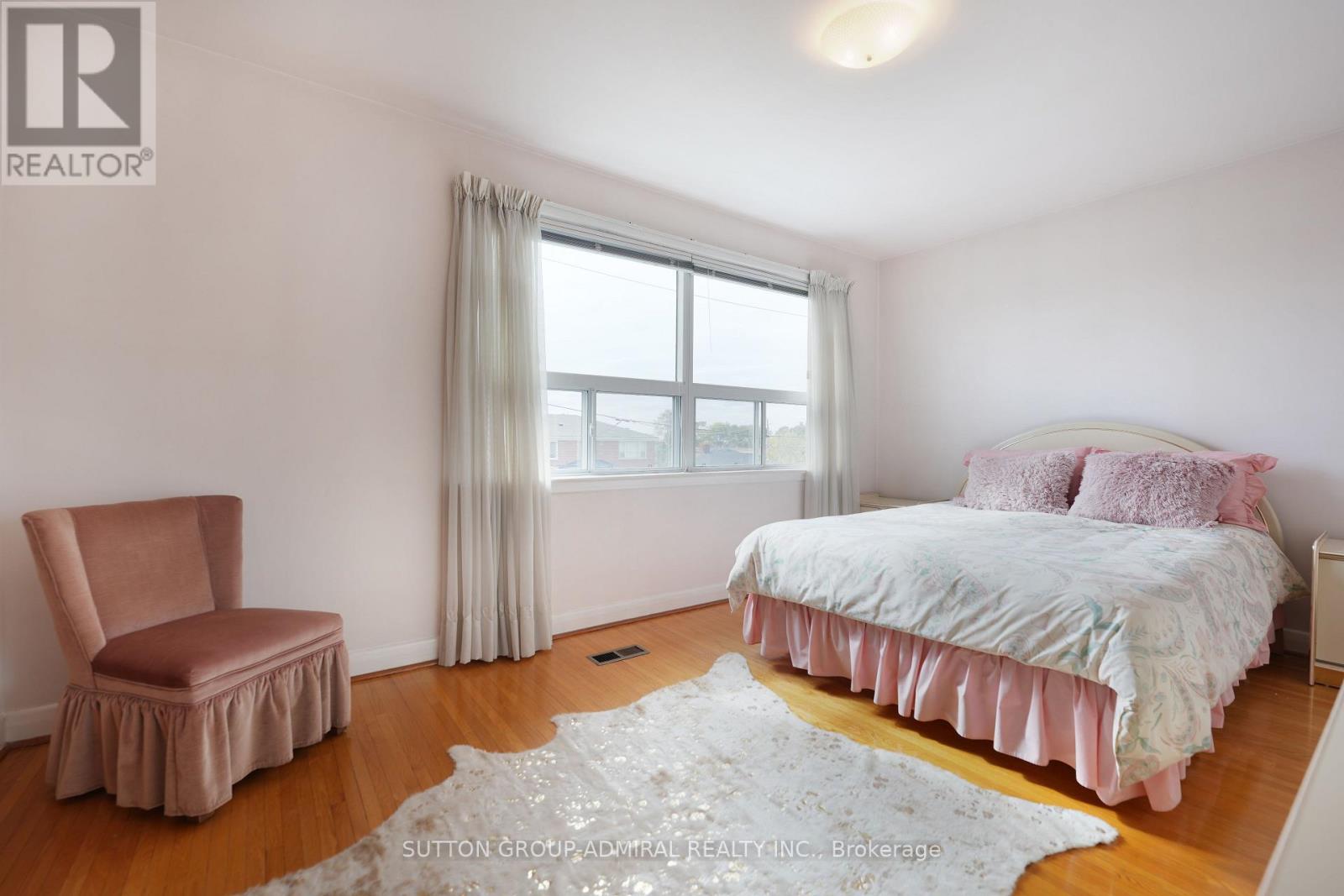 14 Thurrock Road Property Photo 34