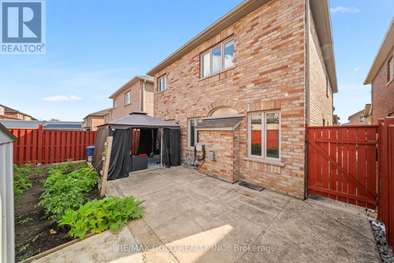 19 Attview Crescent Property Photo 23