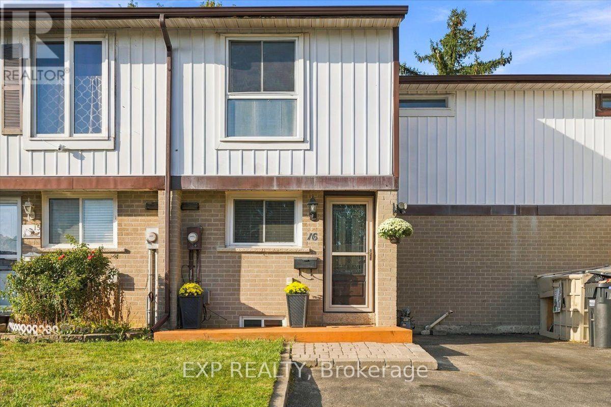 16 Havenbrook Court Property Photo 4
