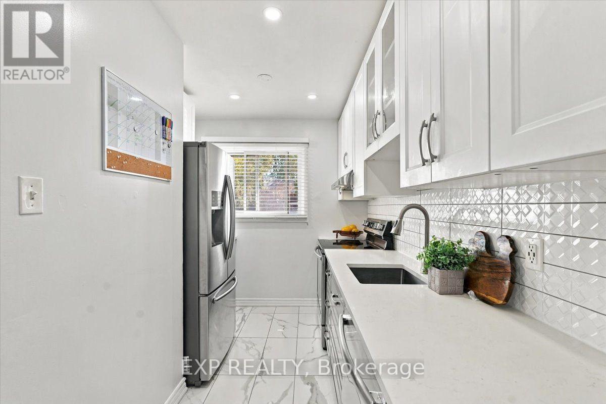 16 Havenbrook Court Property Photo 12