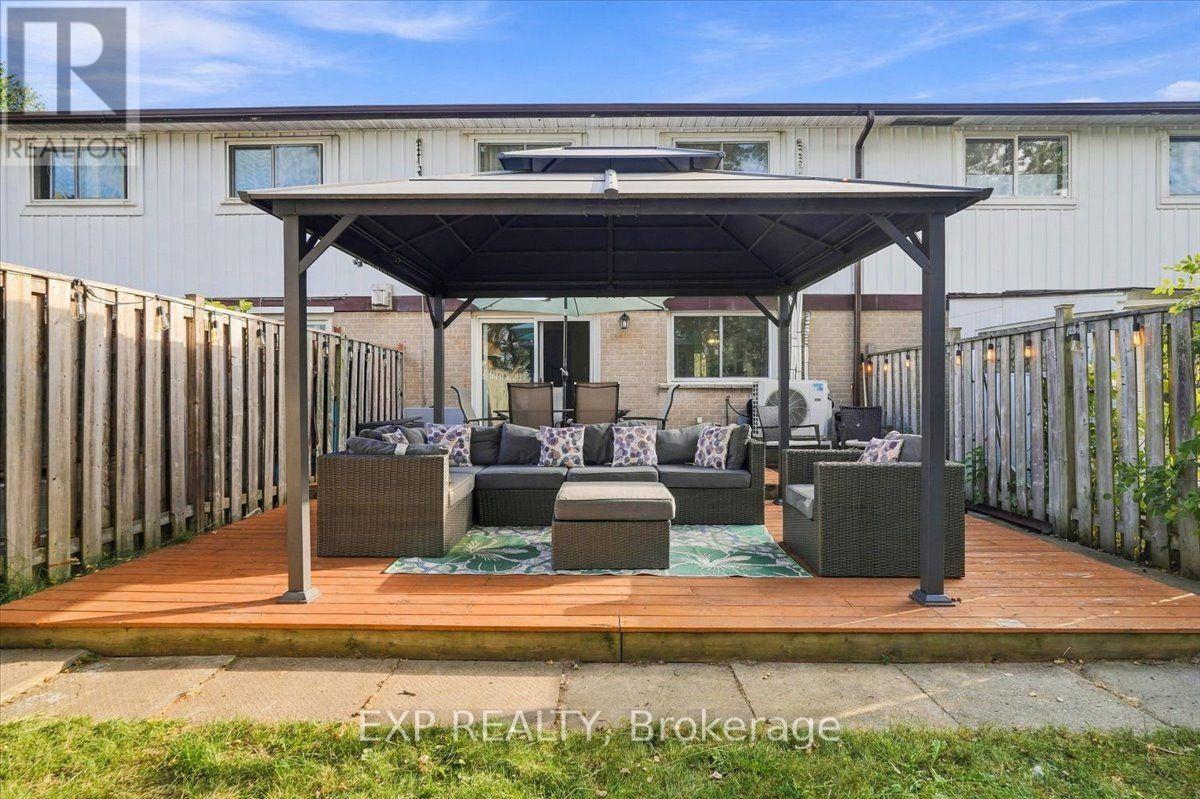 16 Havenbrook Court Property Photo 42