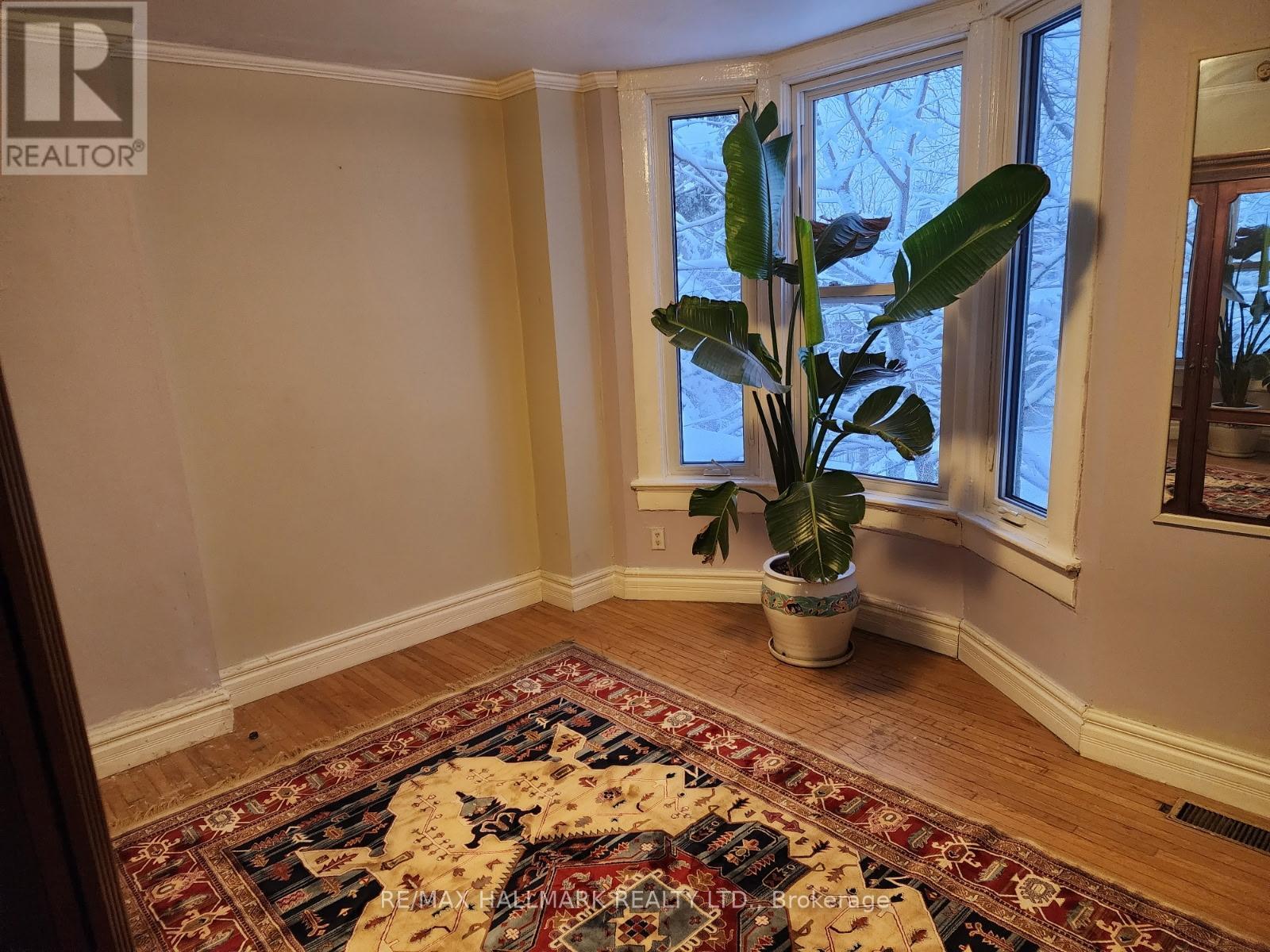 837 Gladstone Avenue Property Photo 11
