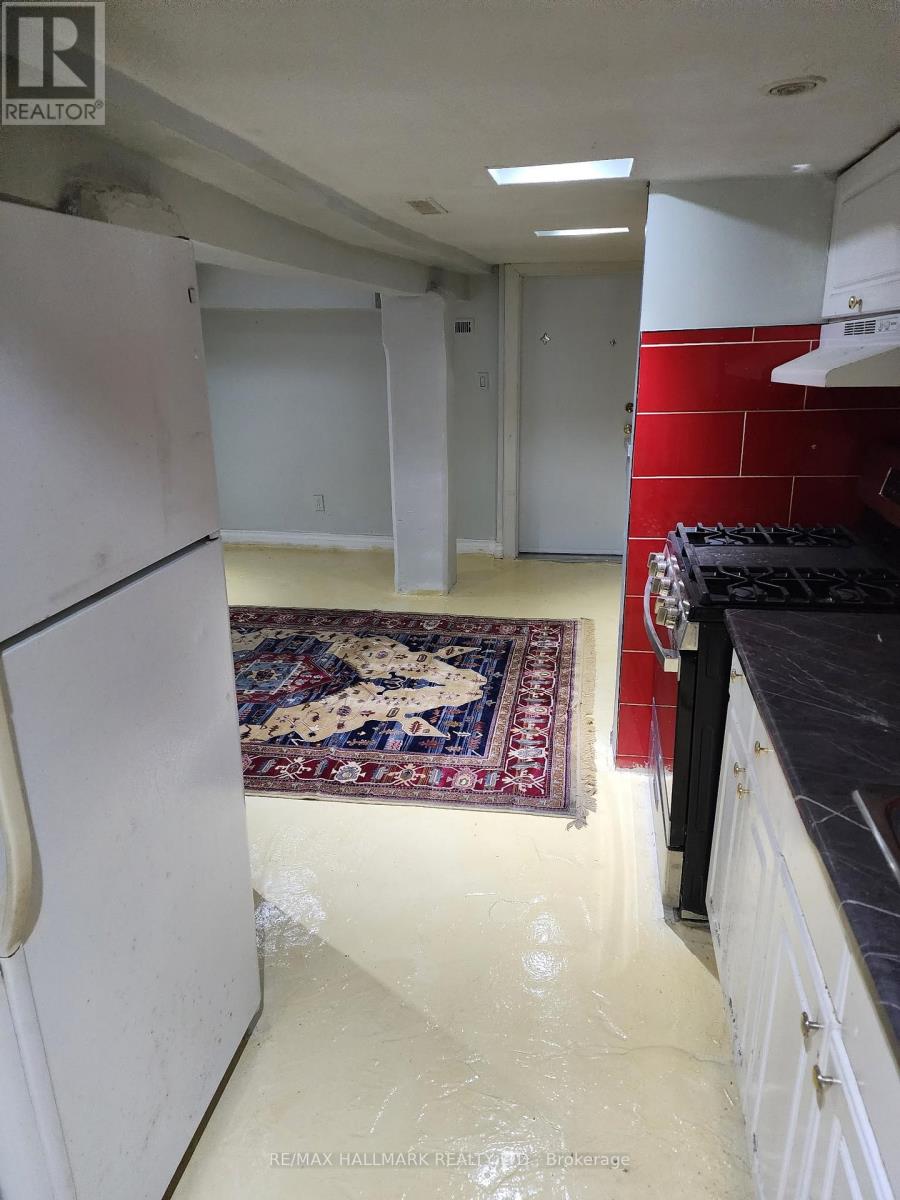 837 Gladstone Avenue Property Photo 13