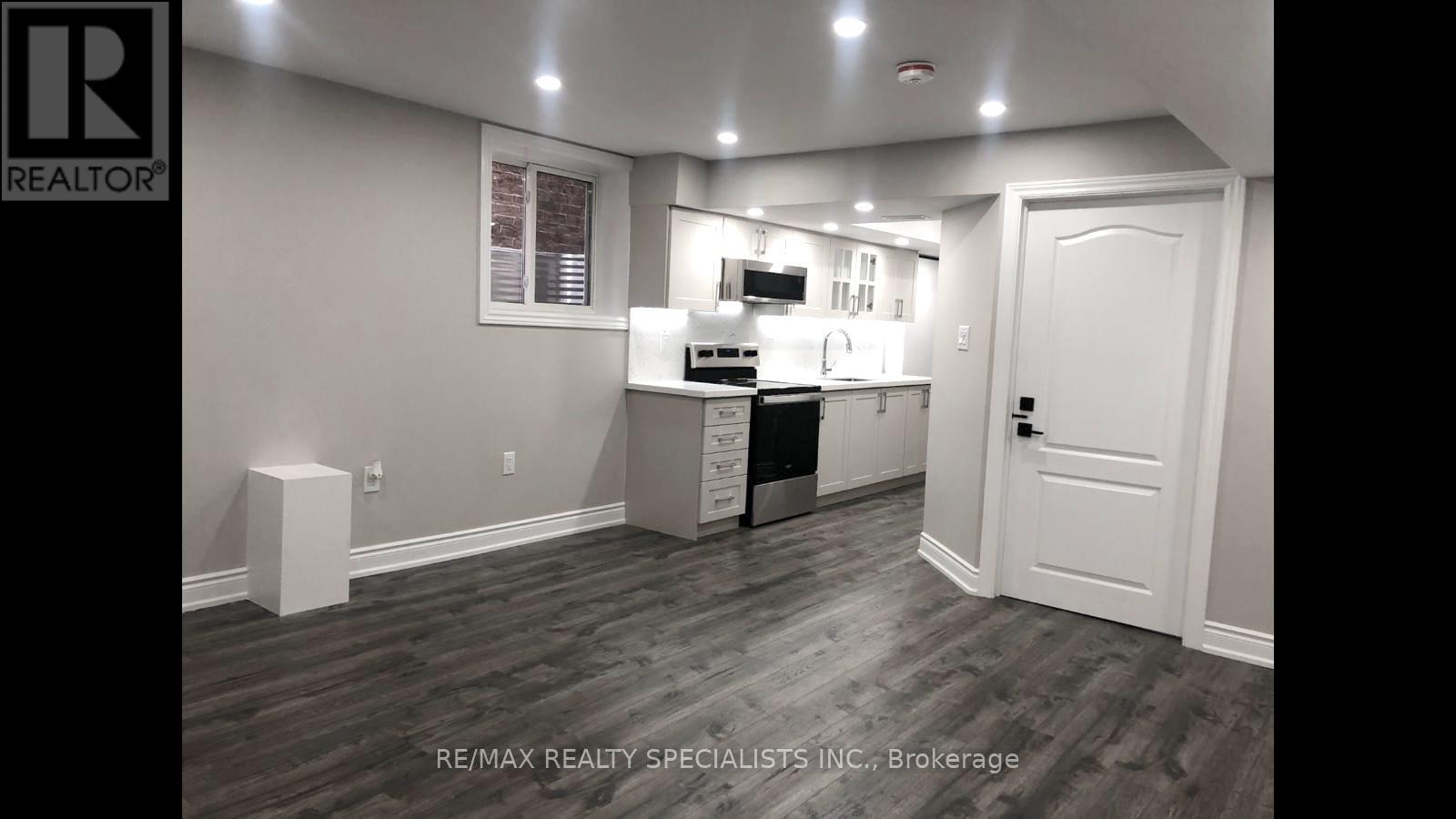 Bsmt - 471 Violet Gate Property Photo 8
