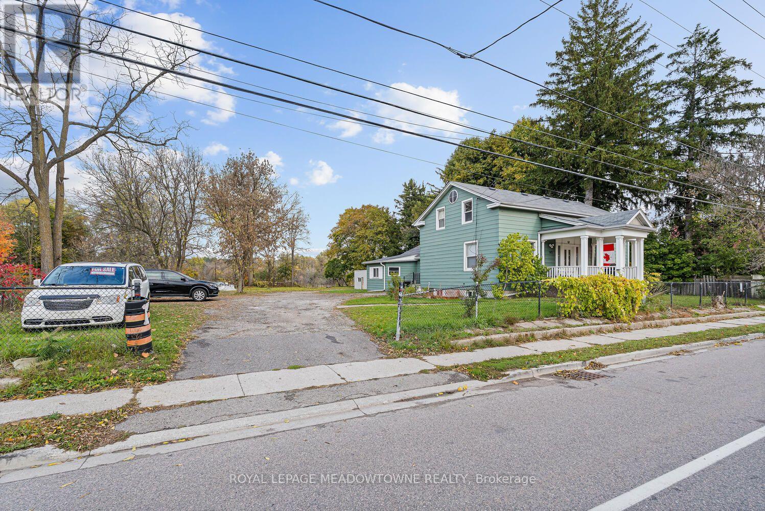 503 Guelph Street Property Photo 4