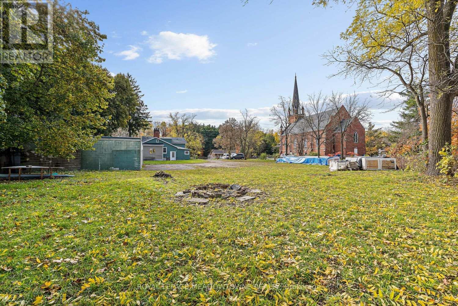 503 Guelph Street Property Photo 15