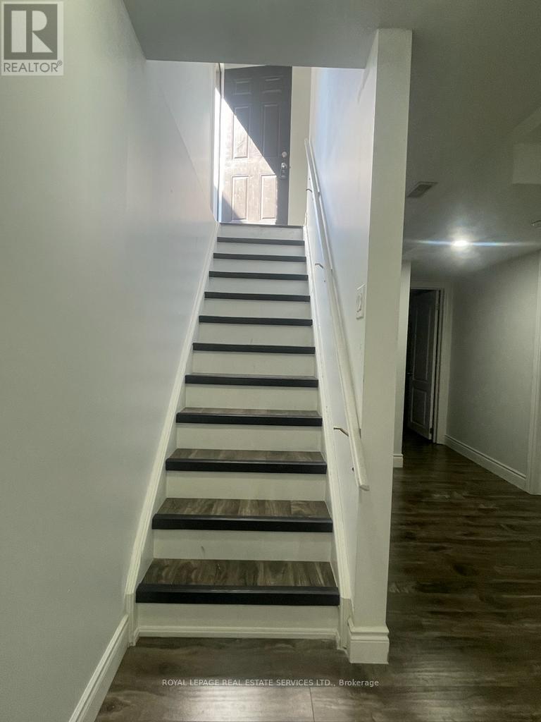 16 Little Britain Crescent Property Photo 5
