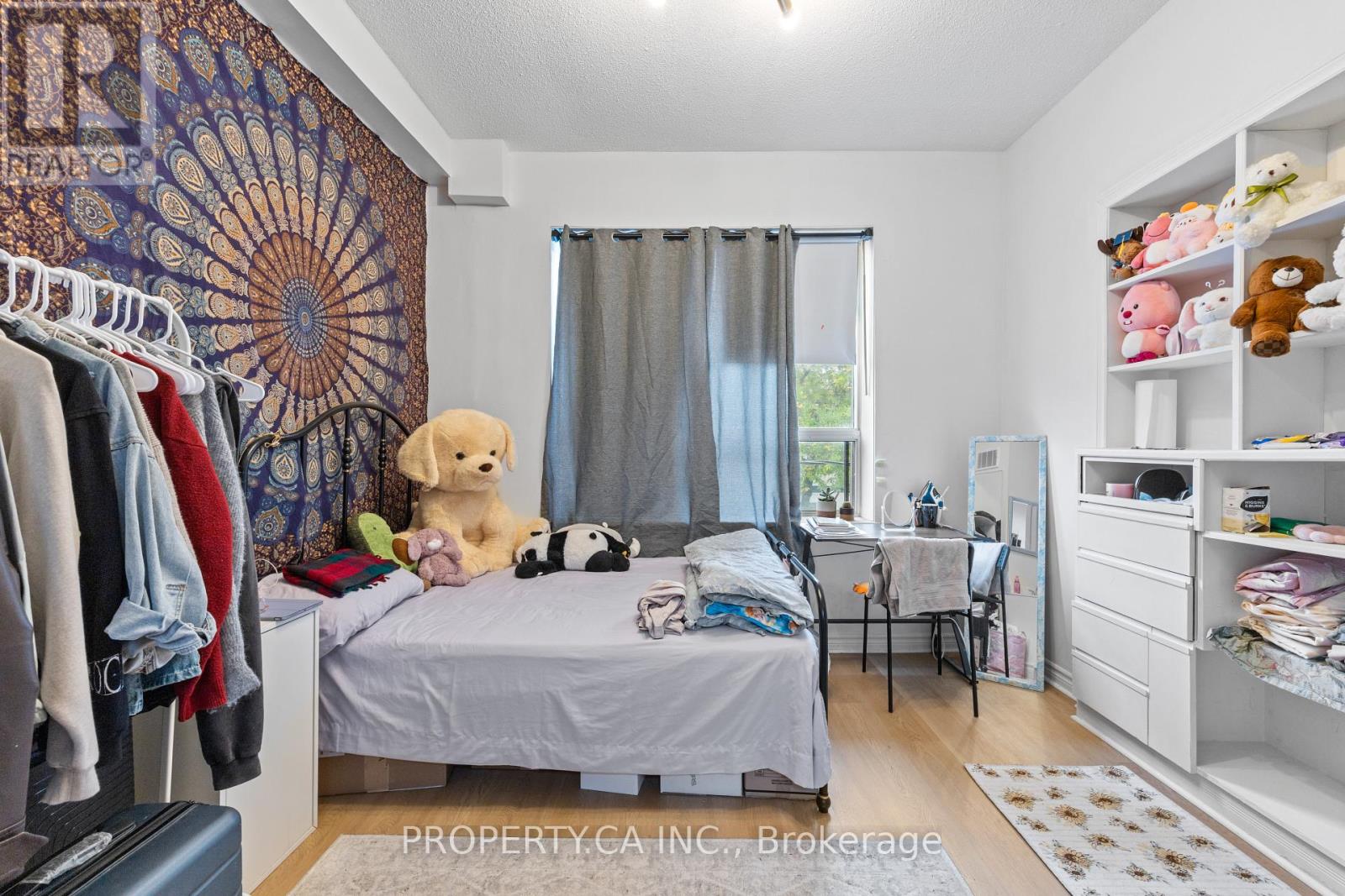 #upper - 1080 Dovercourt Road Property Photo 10
