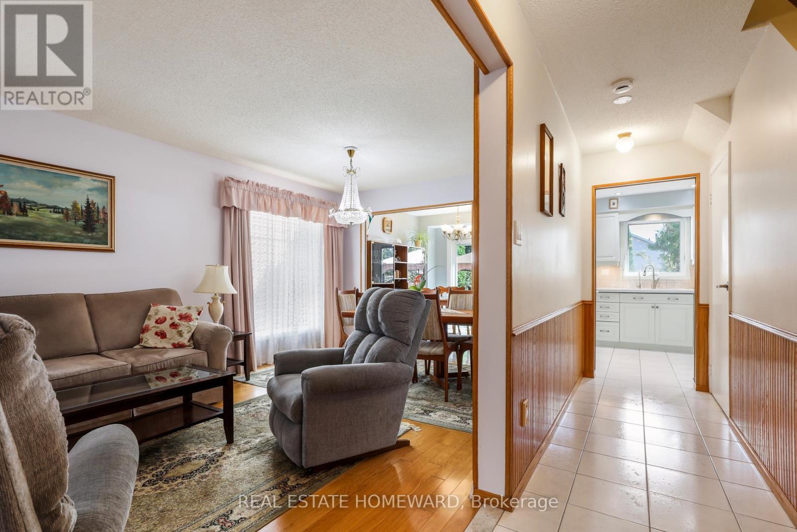 6399 Colebrook Crescent Property Photo 11