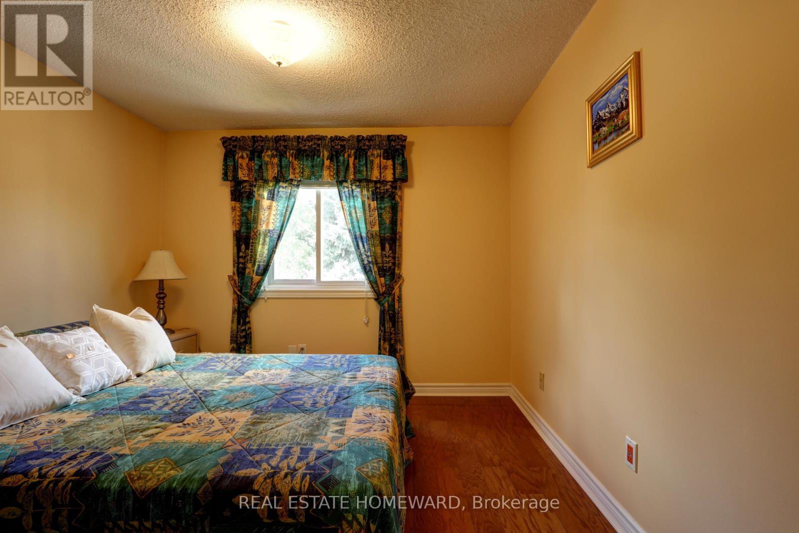 6399 Colebrook Crescent Property Photo 20
