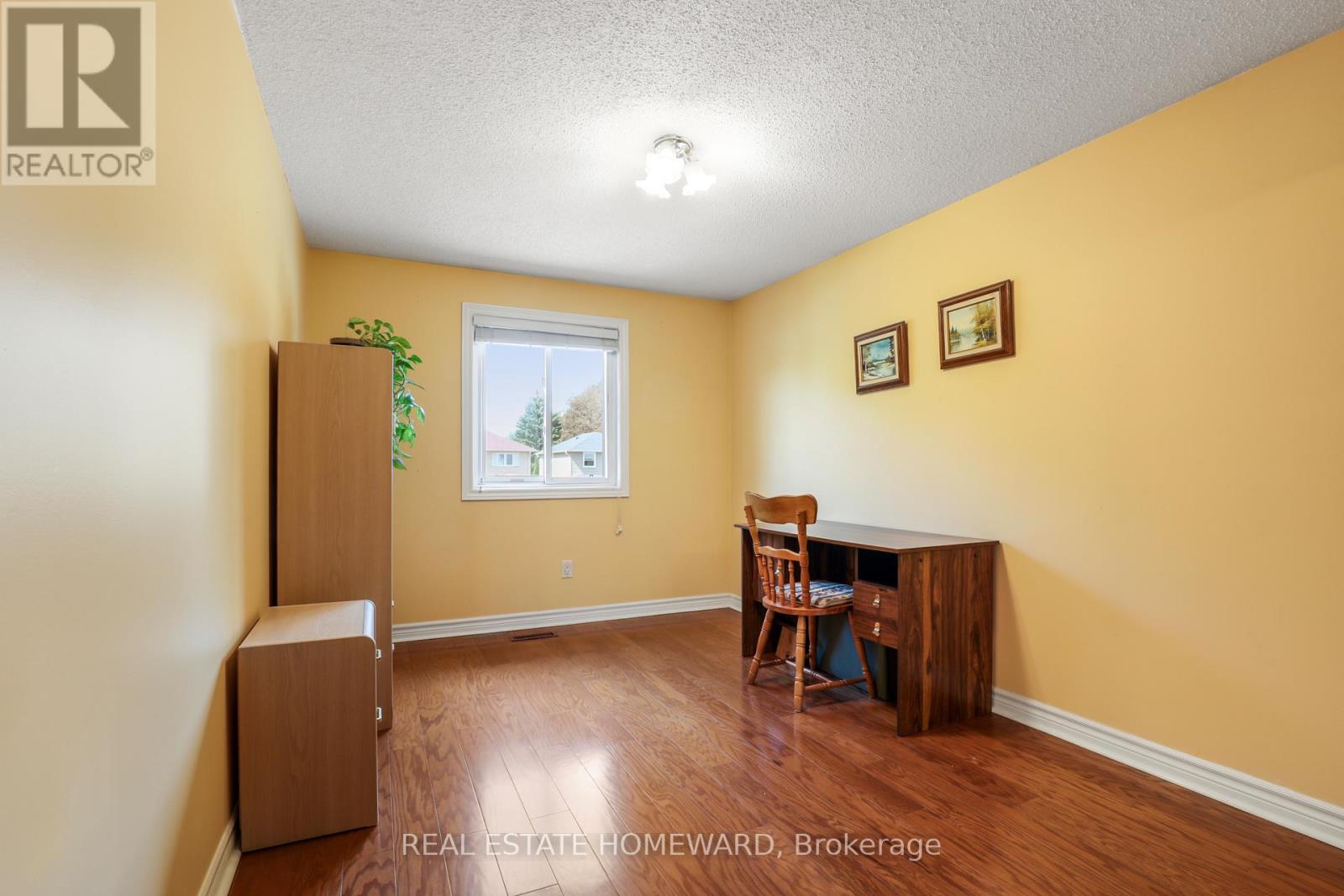 6399 Colebrook Crescent Property Photo 22