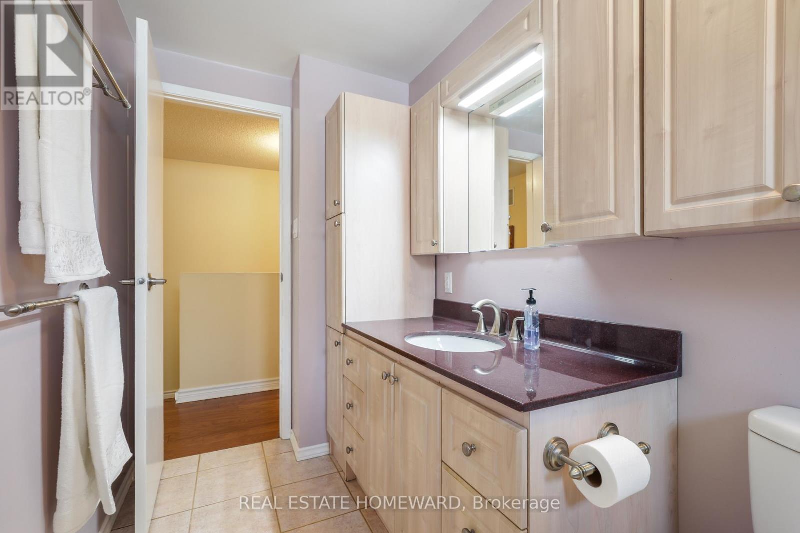 6399 Colebrook Crescent Property Photo 25