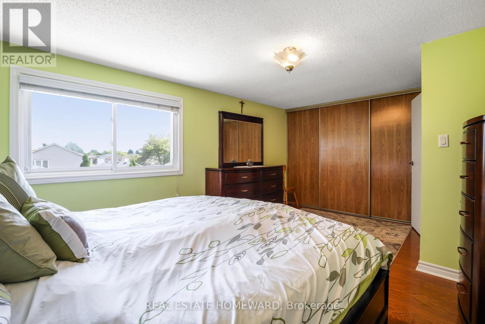 6399 Colebrook Crescent Property Photo 29