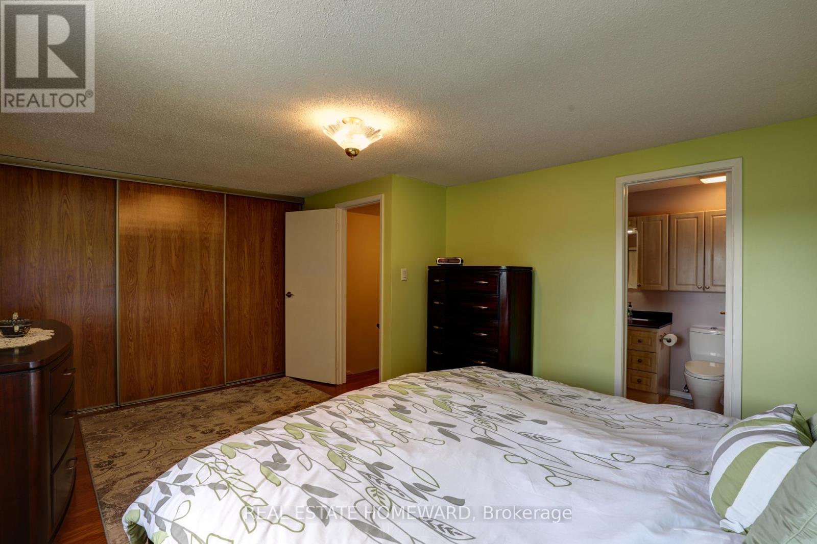 6399 Colebrook Crescent Property Photo 30