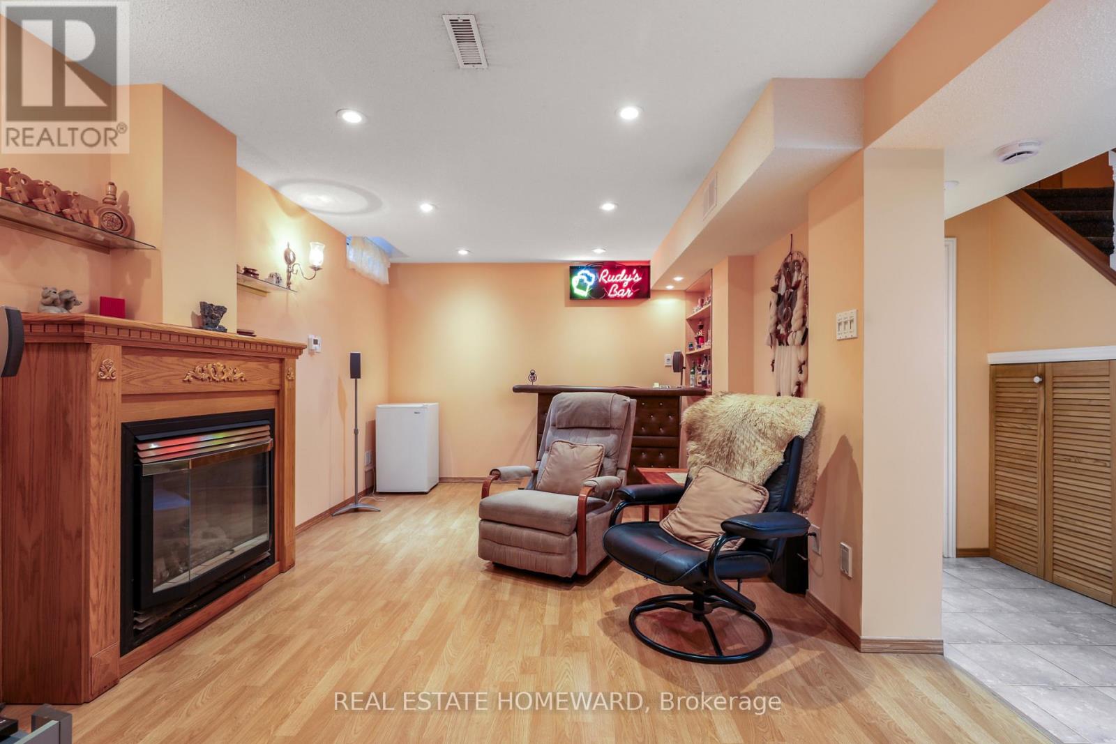 6399 Colebrook Crescent Property Photo 31