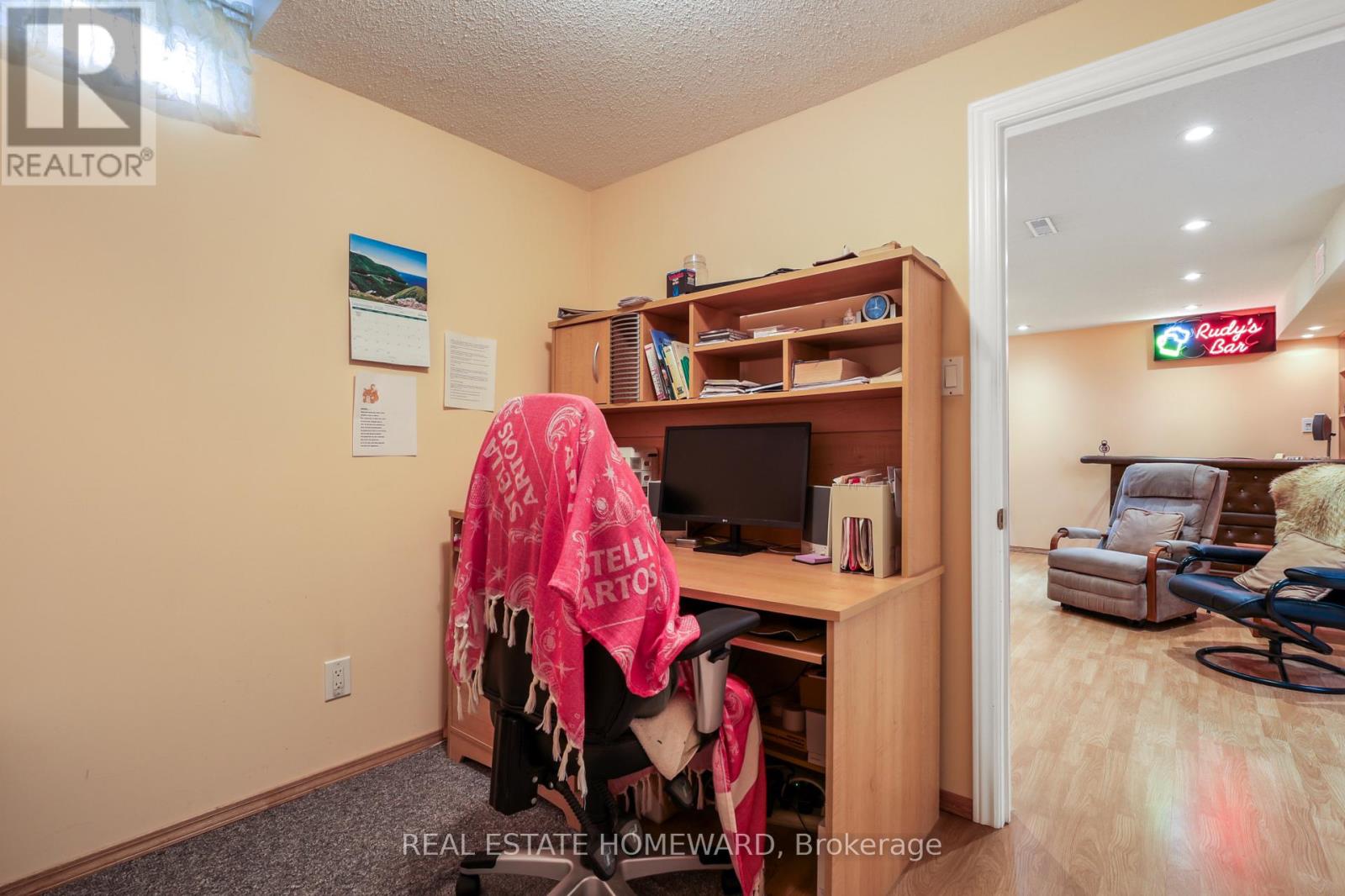 6399 Colebrook Crescent Property Photo 33