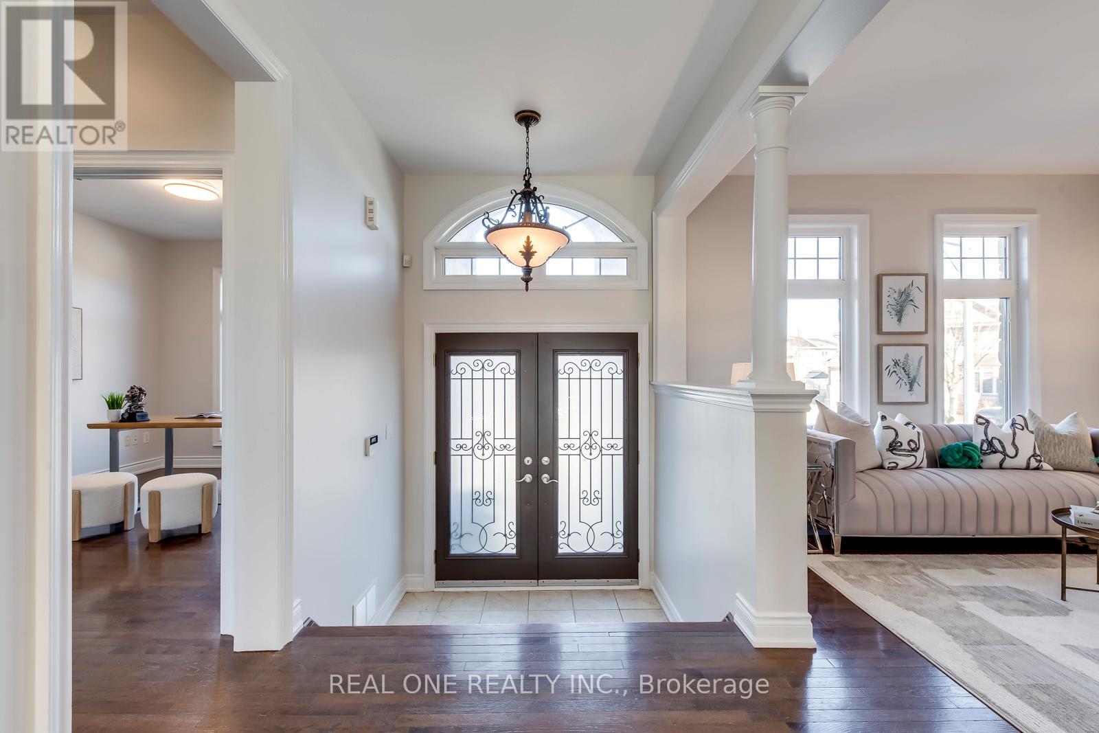 1426 Redwing Court Property Photo 3