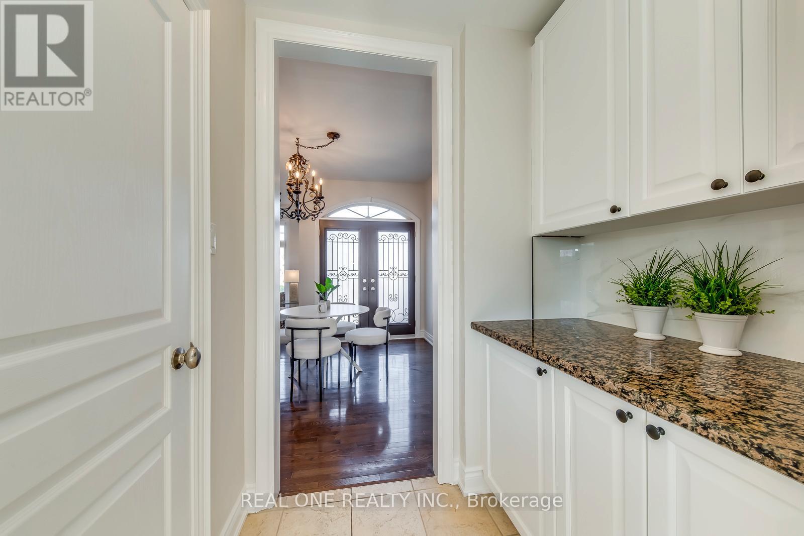 1426 Redwing Court Property Photo 21