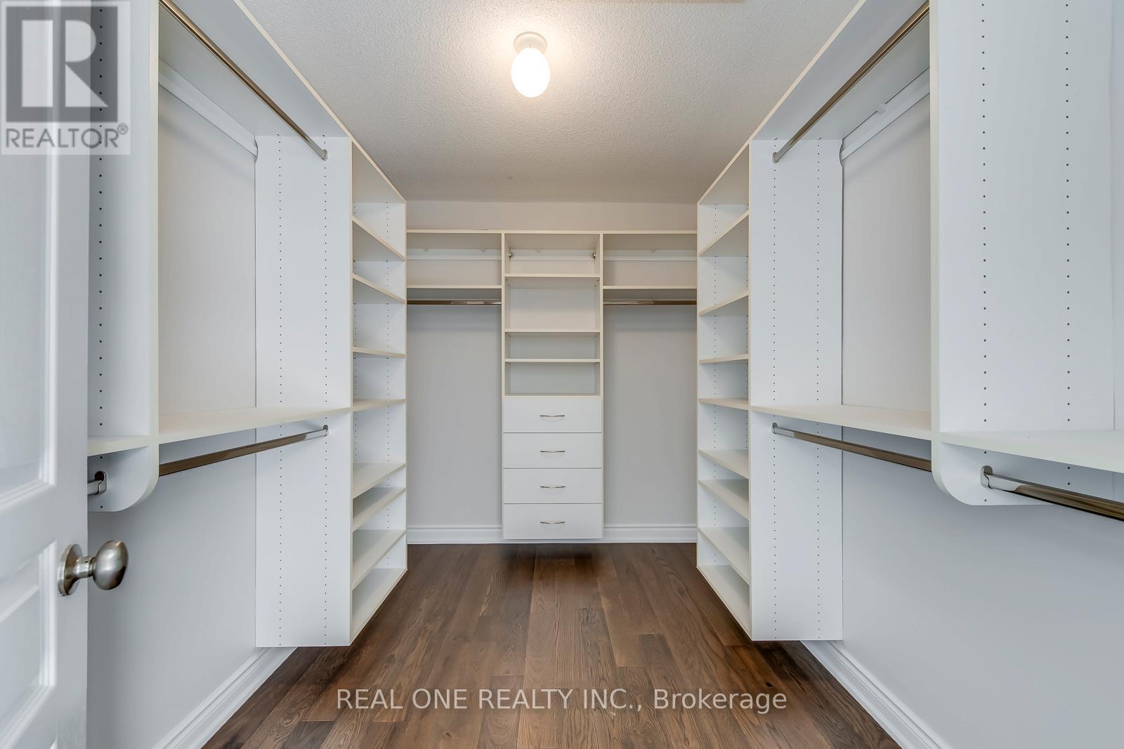 1426 Redwing Court Property Photo 31