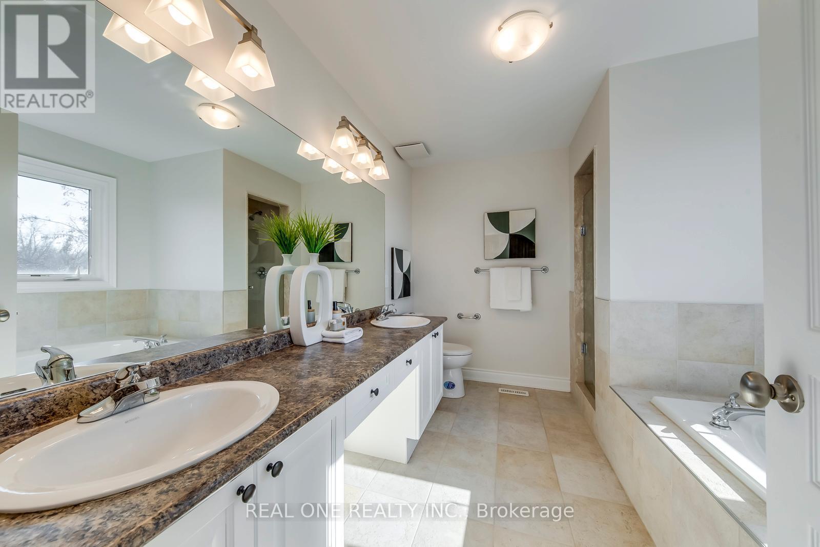 1426 Redwing Court Property Photo 32