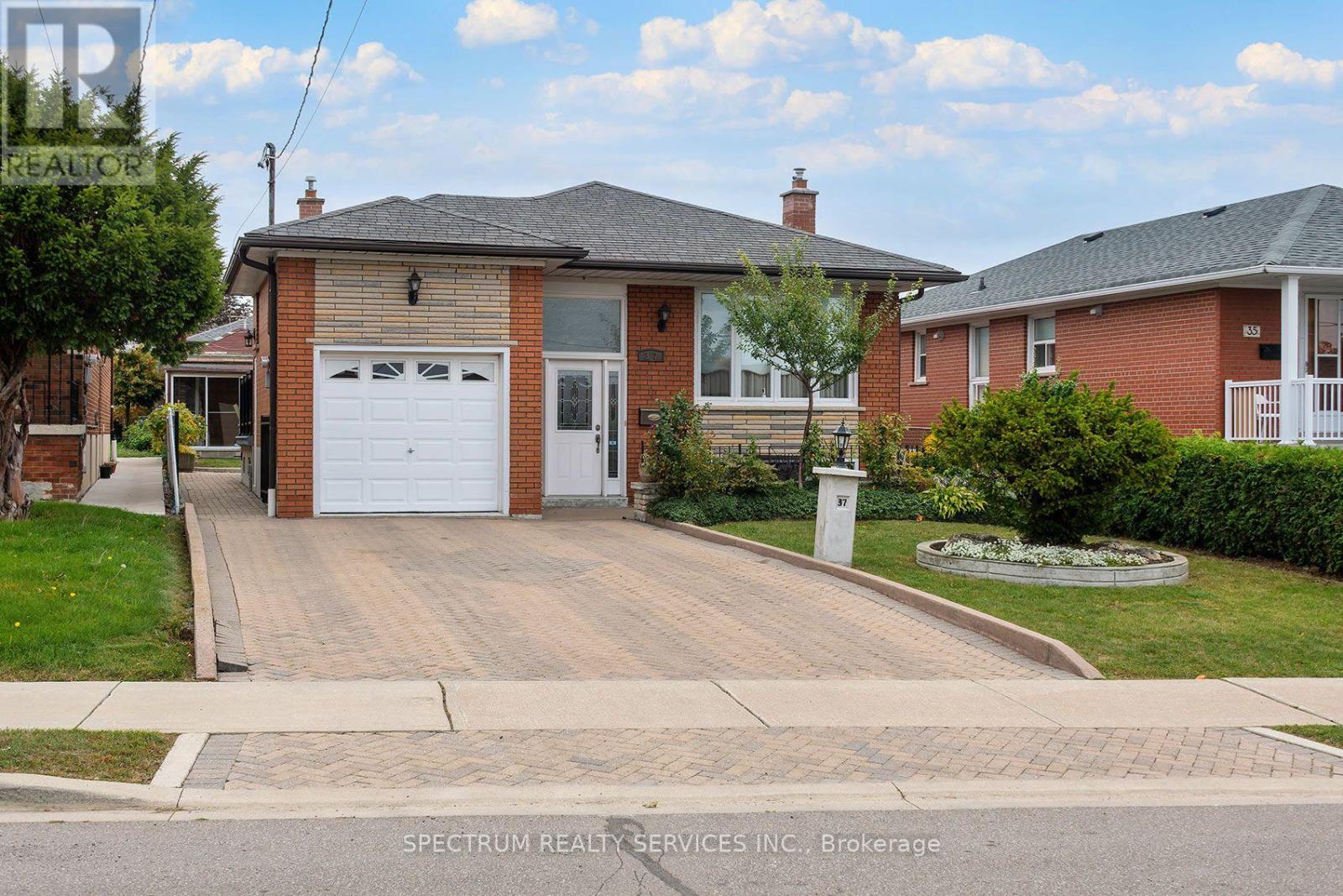 37 Jocada Road Property Photo 1