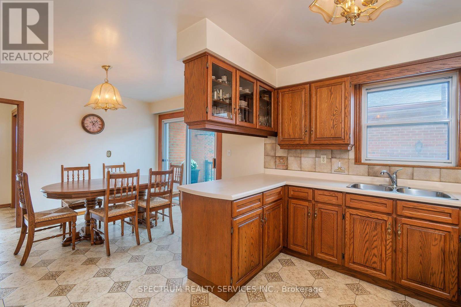 37 Jocada Road Property Photo 12
