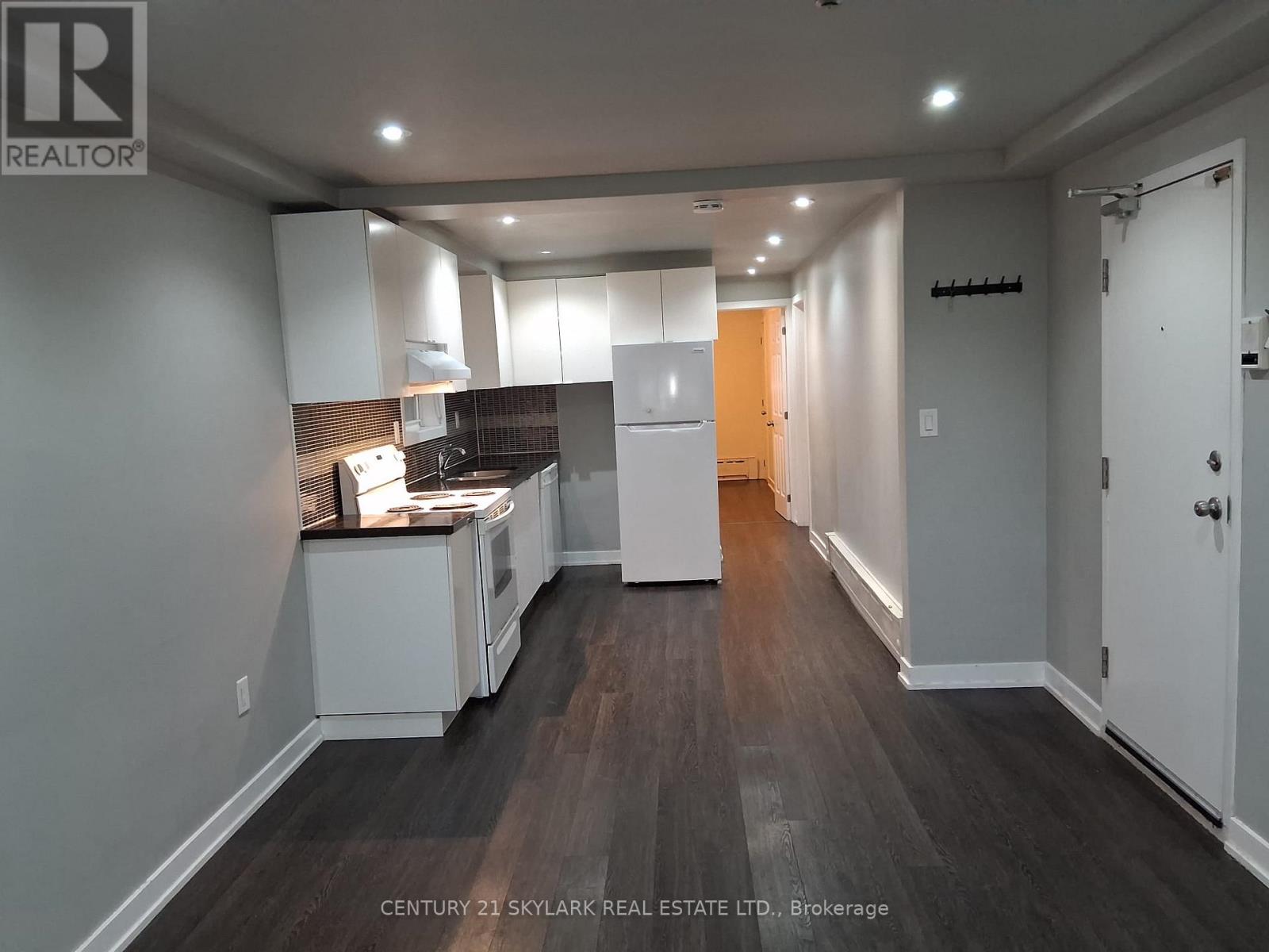 Lower - 78 Cavell Avenue Property Photo 3