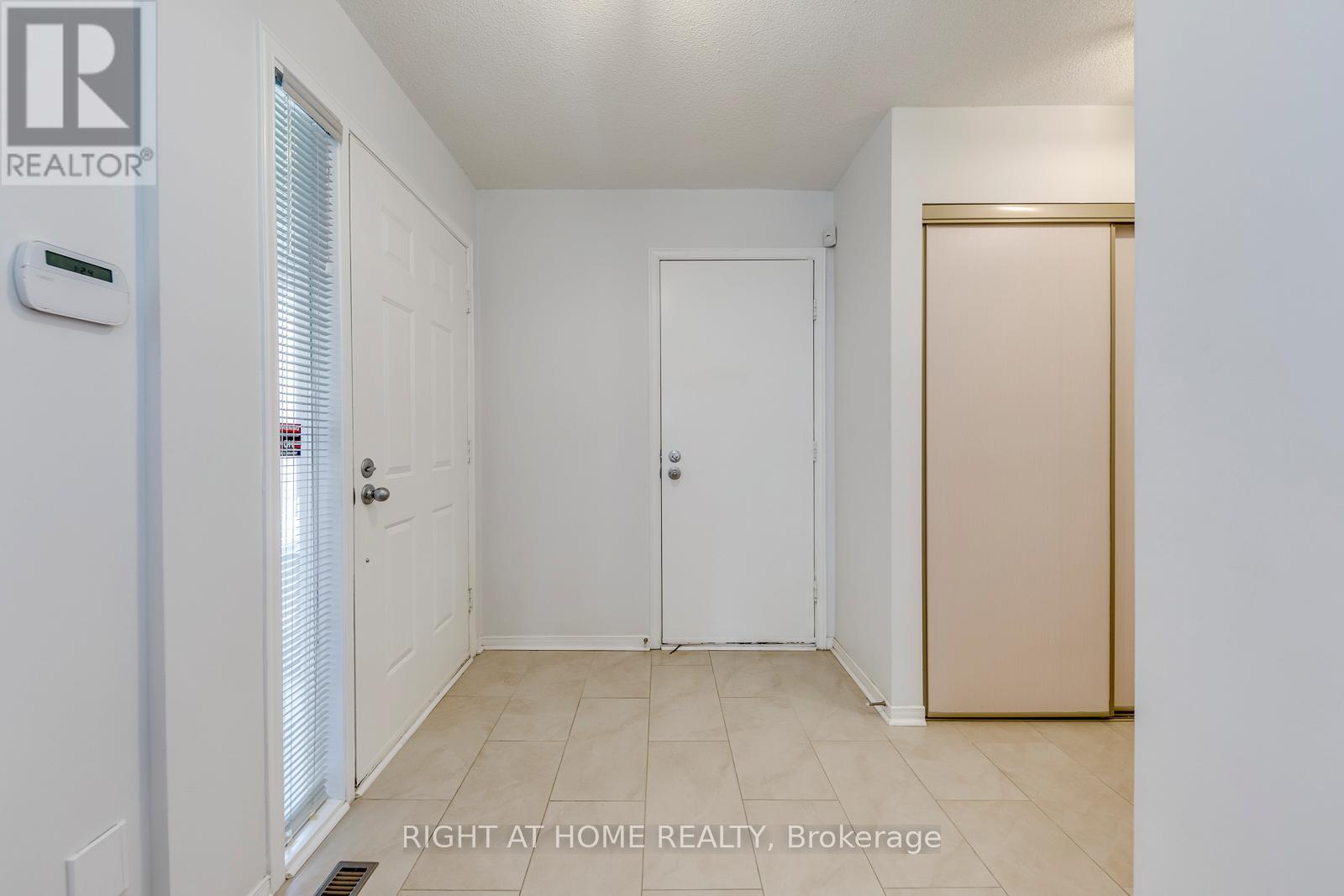 17 Nickel Crescent Property Photo 4