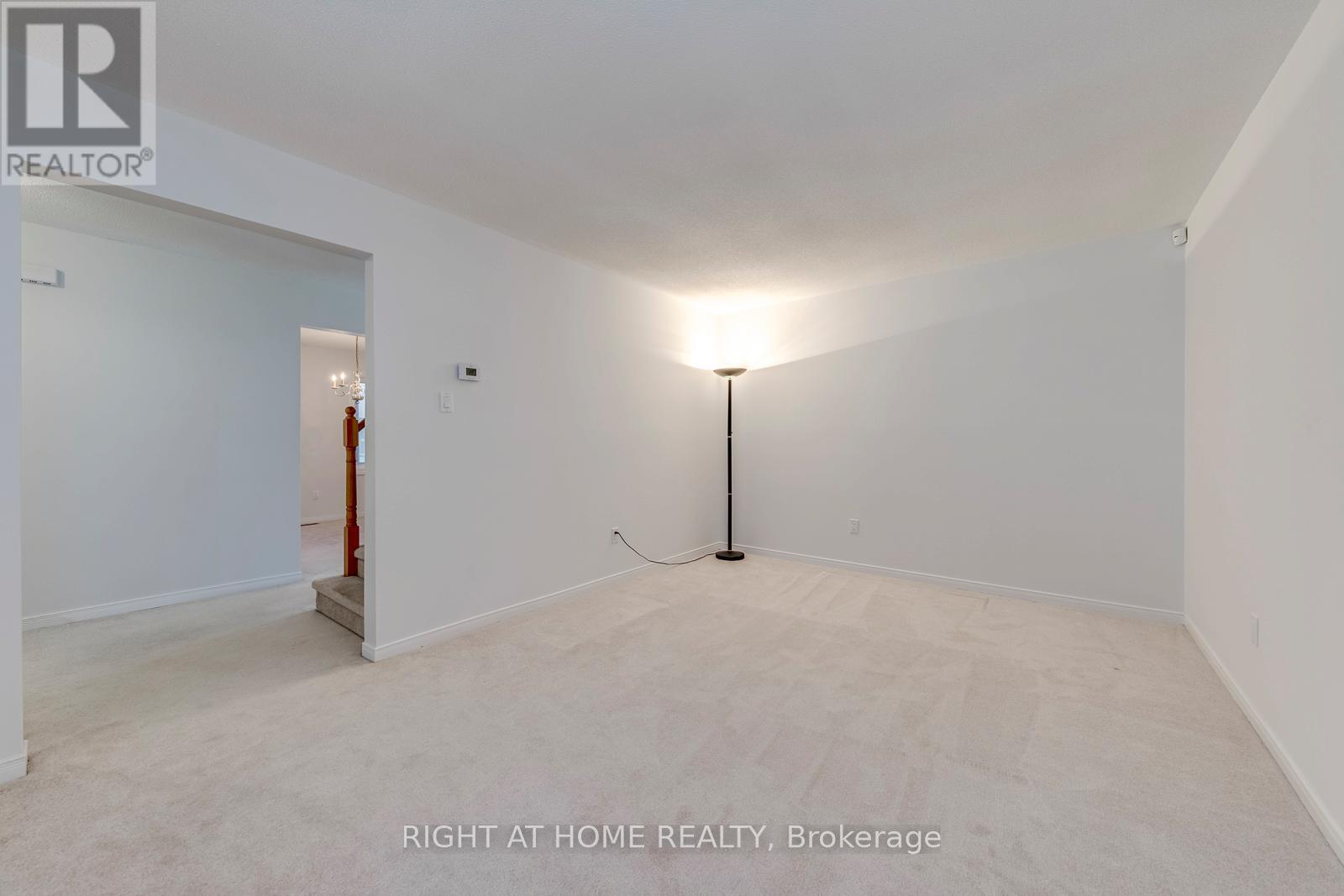 17 Nickel Crescent Property Photo 8