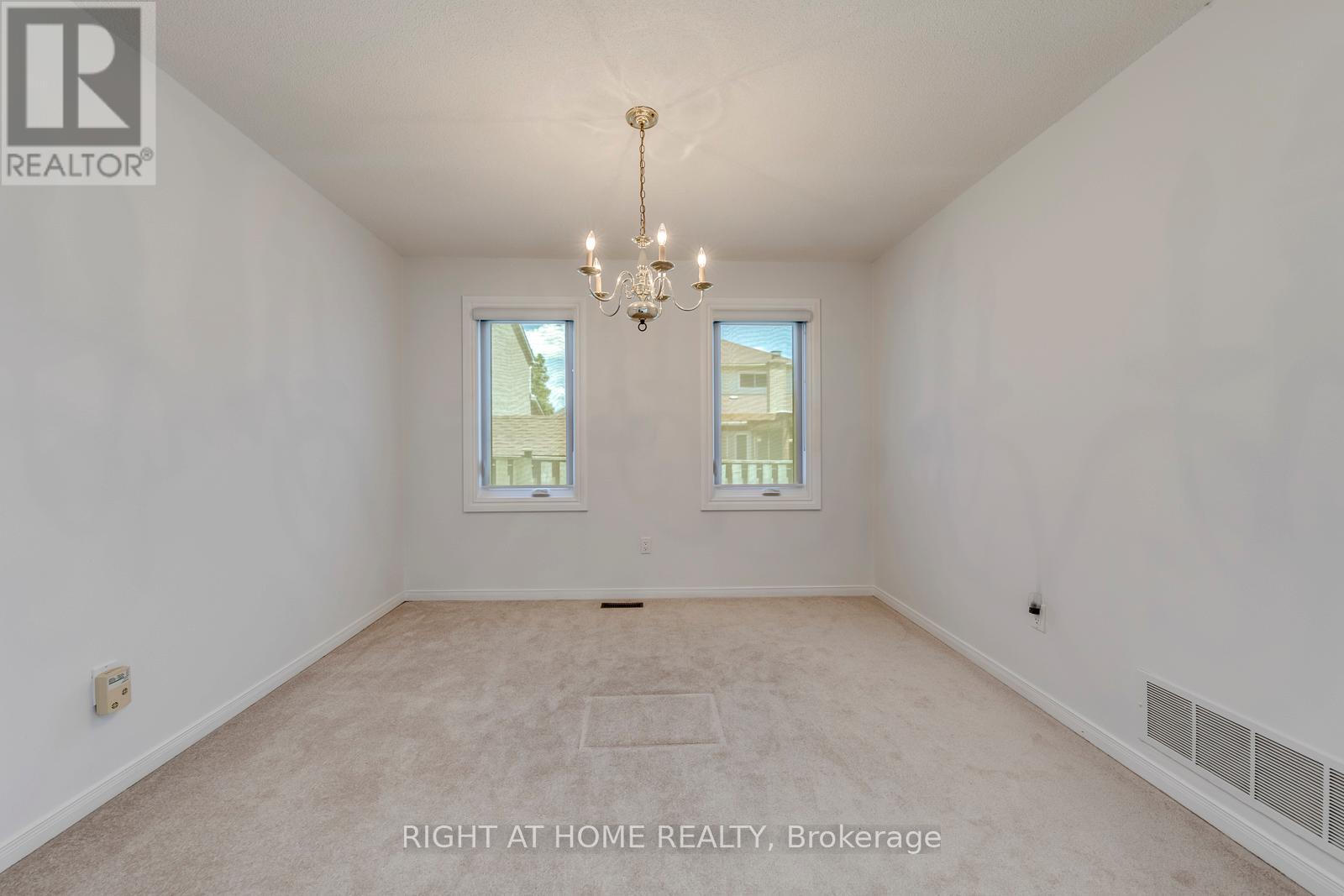 17 Nickel Crescent Property Photo 10
