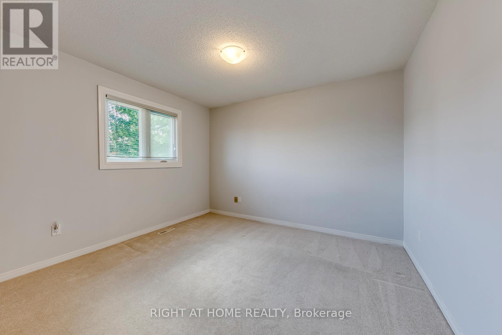 17 Nickel Crescent Property Photo 26