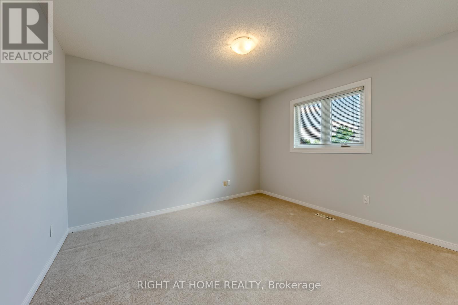 17 Nickel Crescent Property Photo 29
