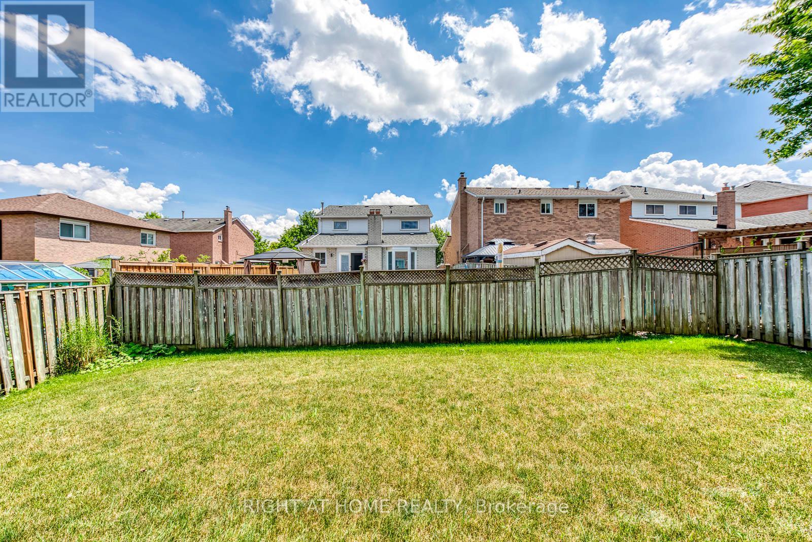 17 Nickel Crescent Property Photo 38
