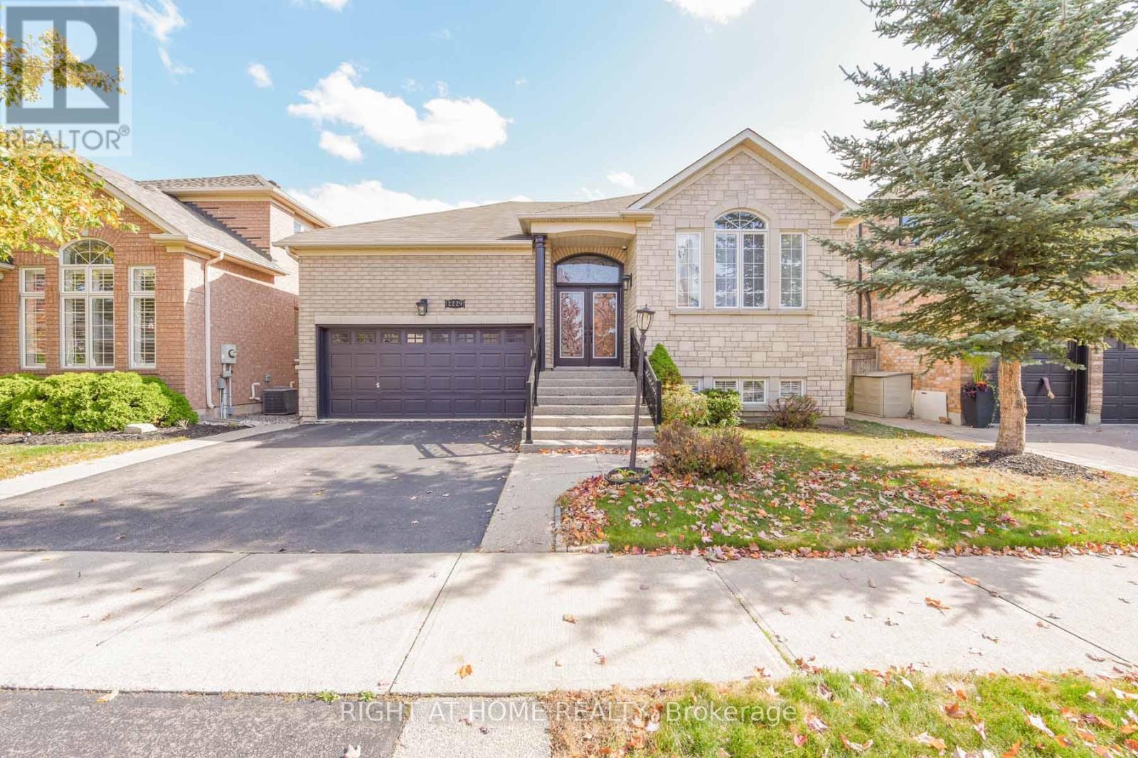 Lower - 2229 Glazebrook Circle Property Photo 1