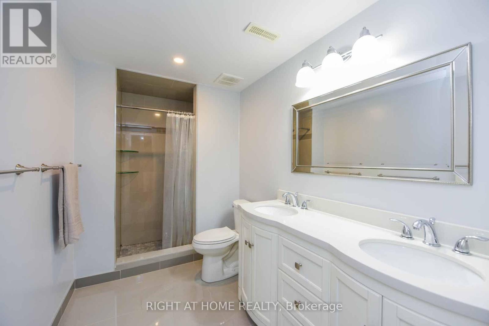 Lower - 2229 Glazebrook Circle Property Photo 7