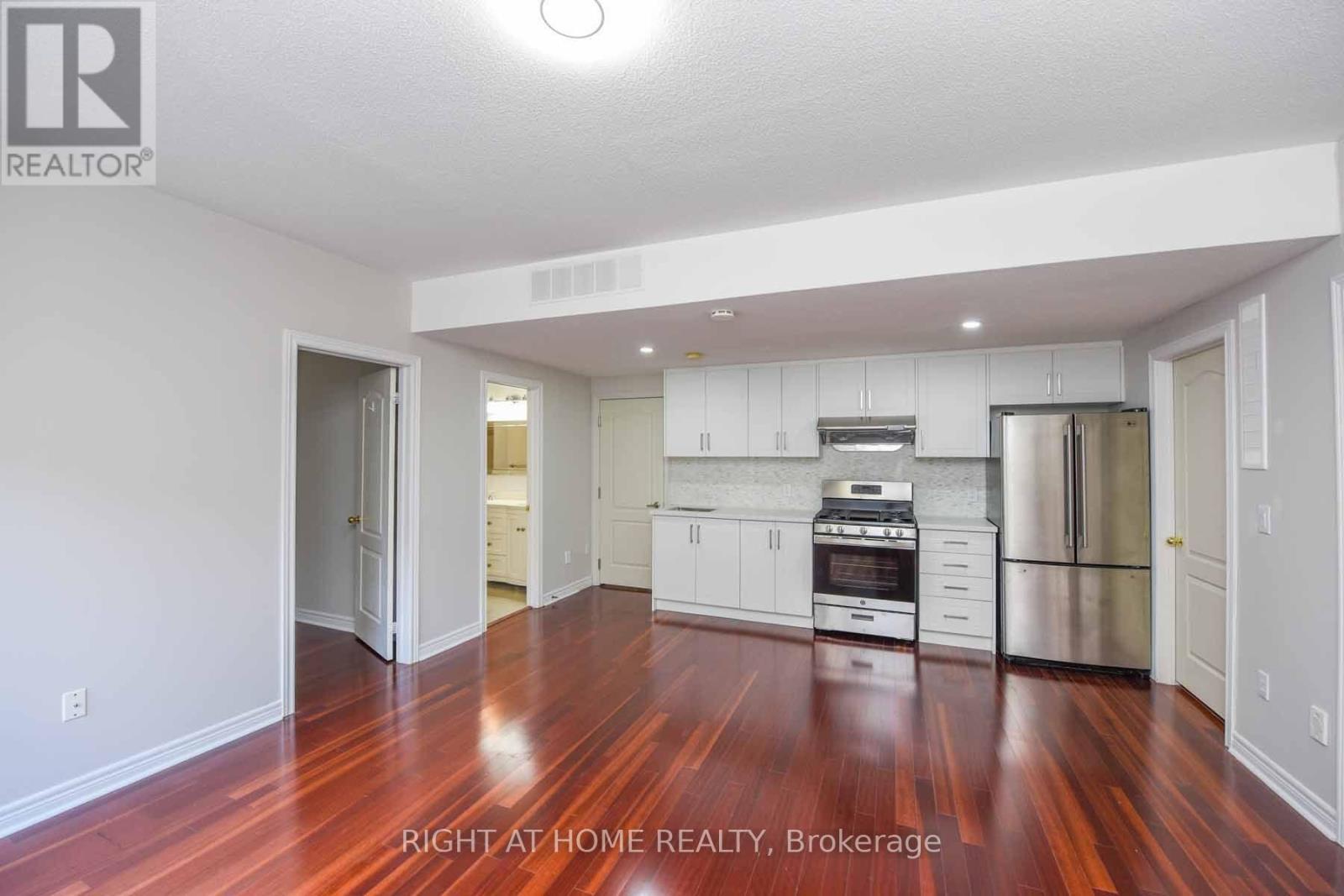 Lower - 2229 Glazebrook Circle Property Photo 11