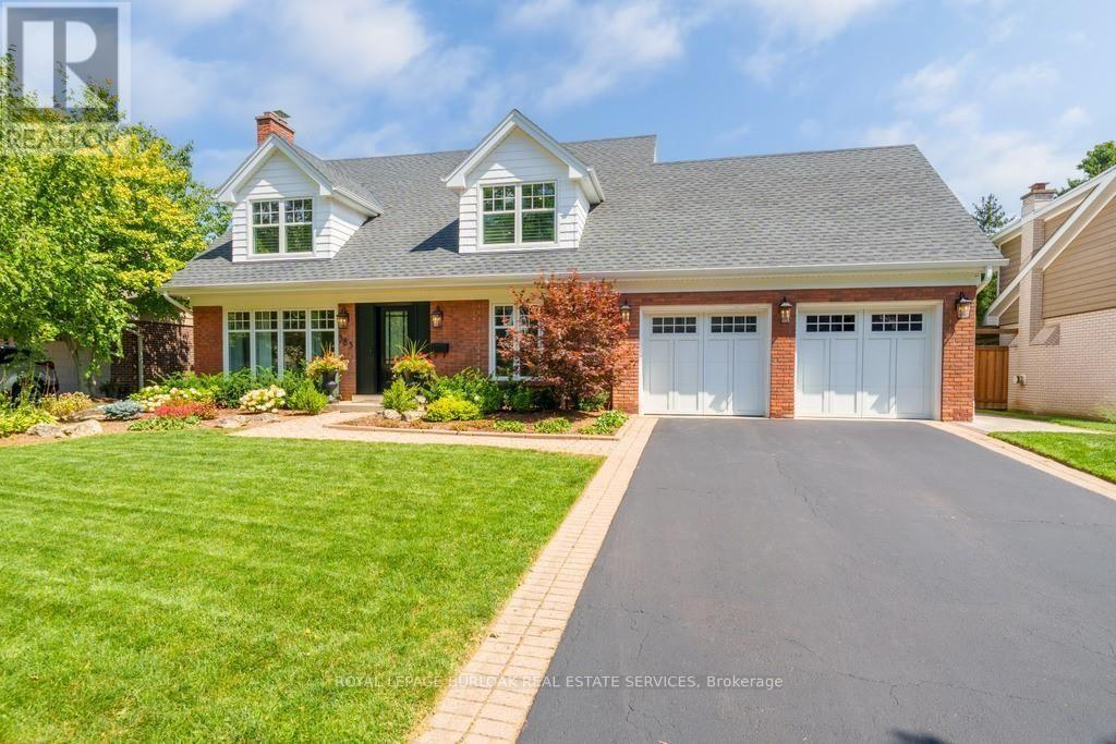 385 Rosslyn Drive Property Photo 1