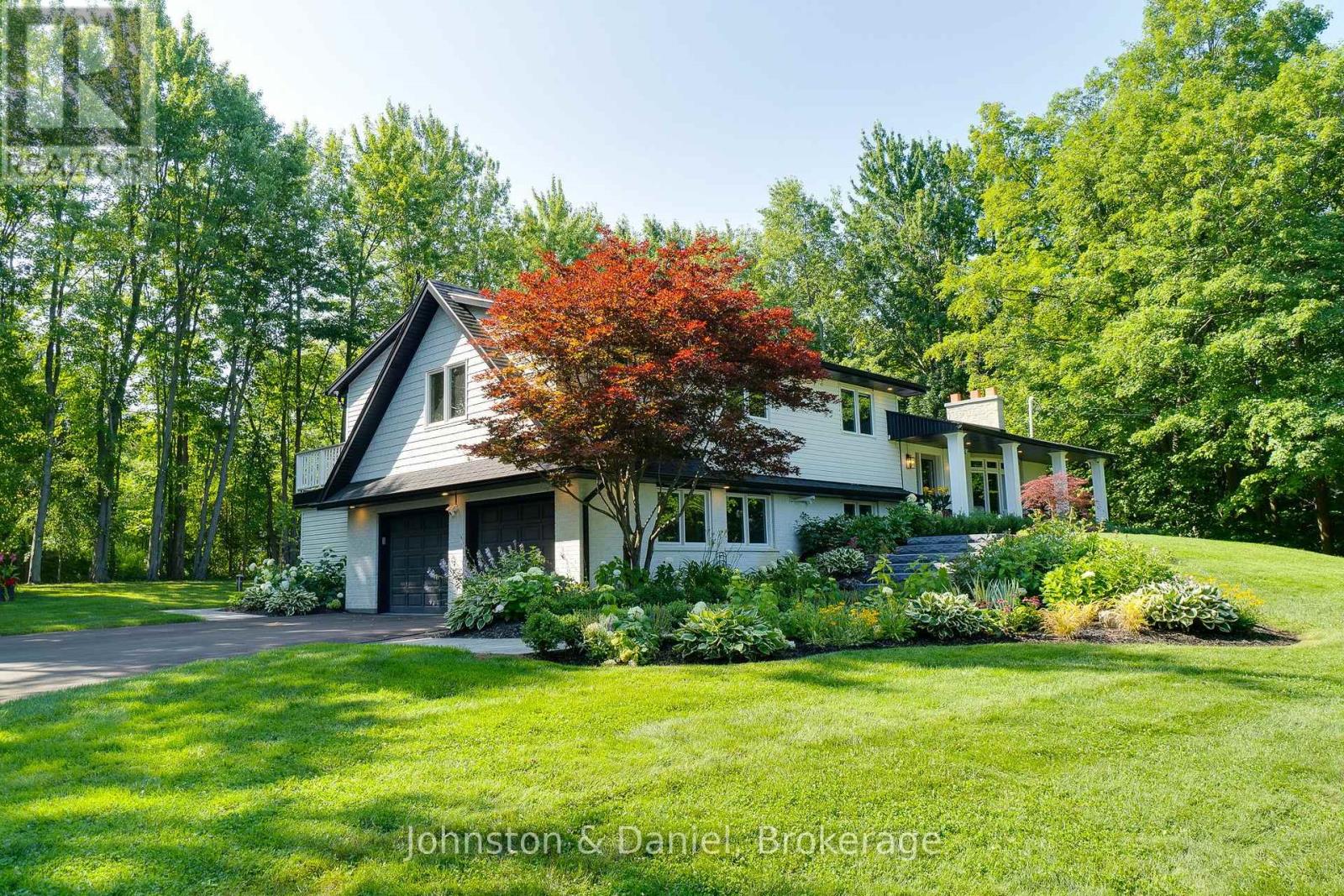 2340 Britannia Road Property Photo 4