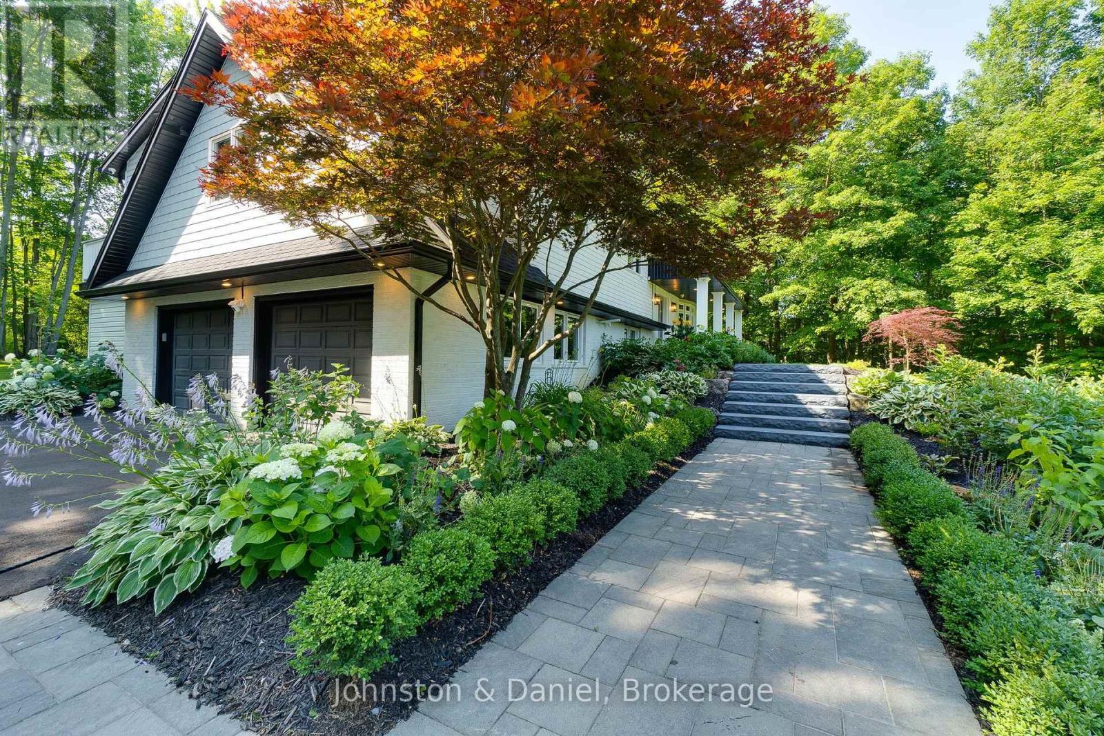 2340 Britannia Road Property Photo 5