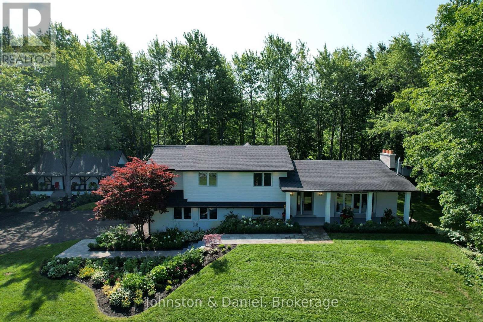 2340 Britannia Road Property Photo 6