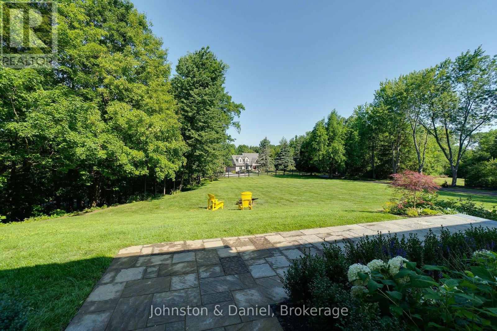 2340 Britannia Road Property Photo 7