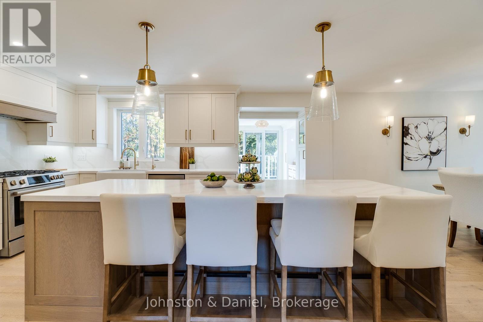 2340 Britannia Road Property Photo 18