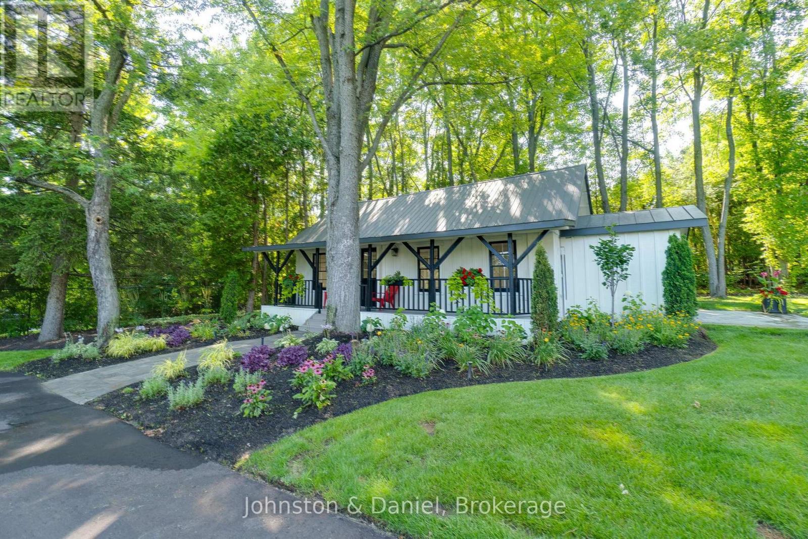 2340 Britannia Road Property Photo 46
