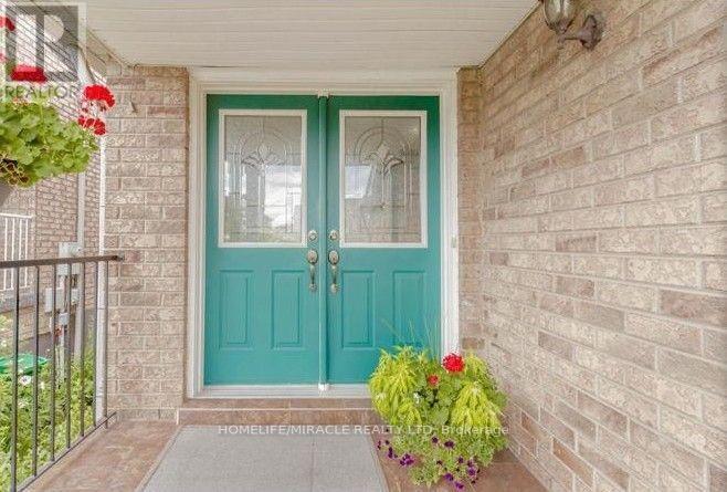 58 Summerdale Crescent Property Photo 2