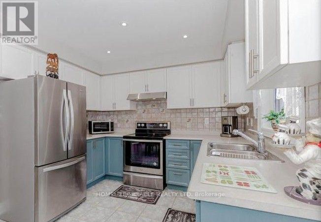 58 Summerdale Crescent Property Photo 4