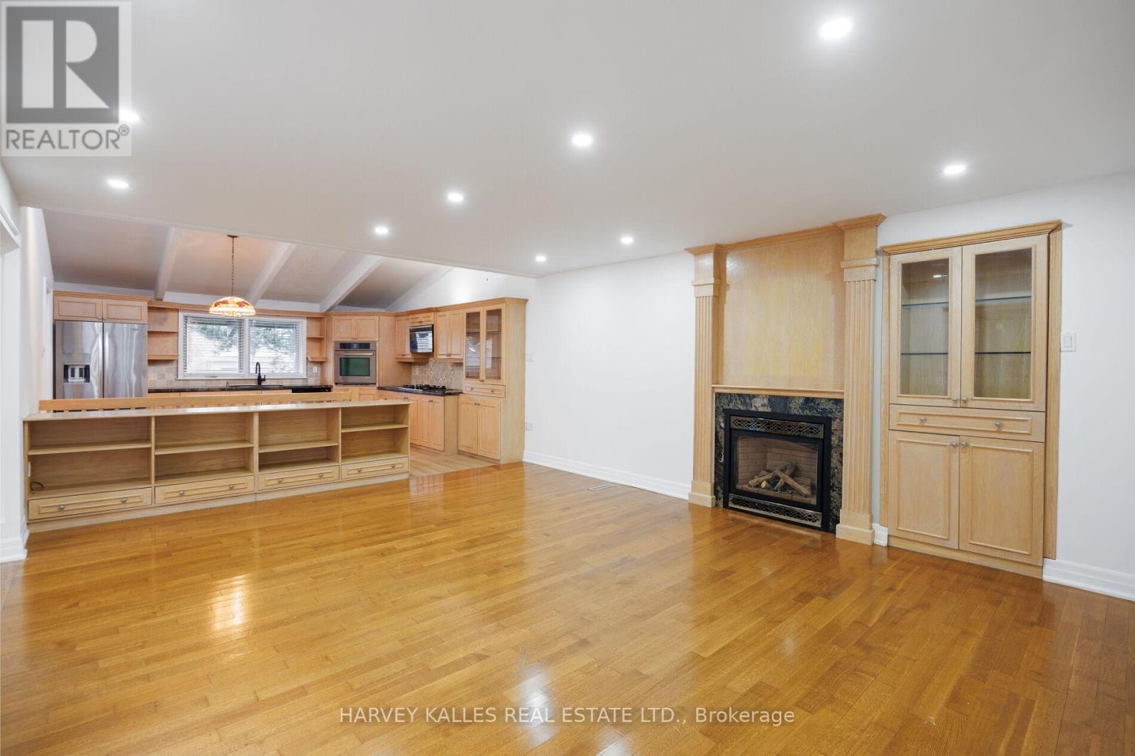 19 Blair Athol Crescent Property Photo 17