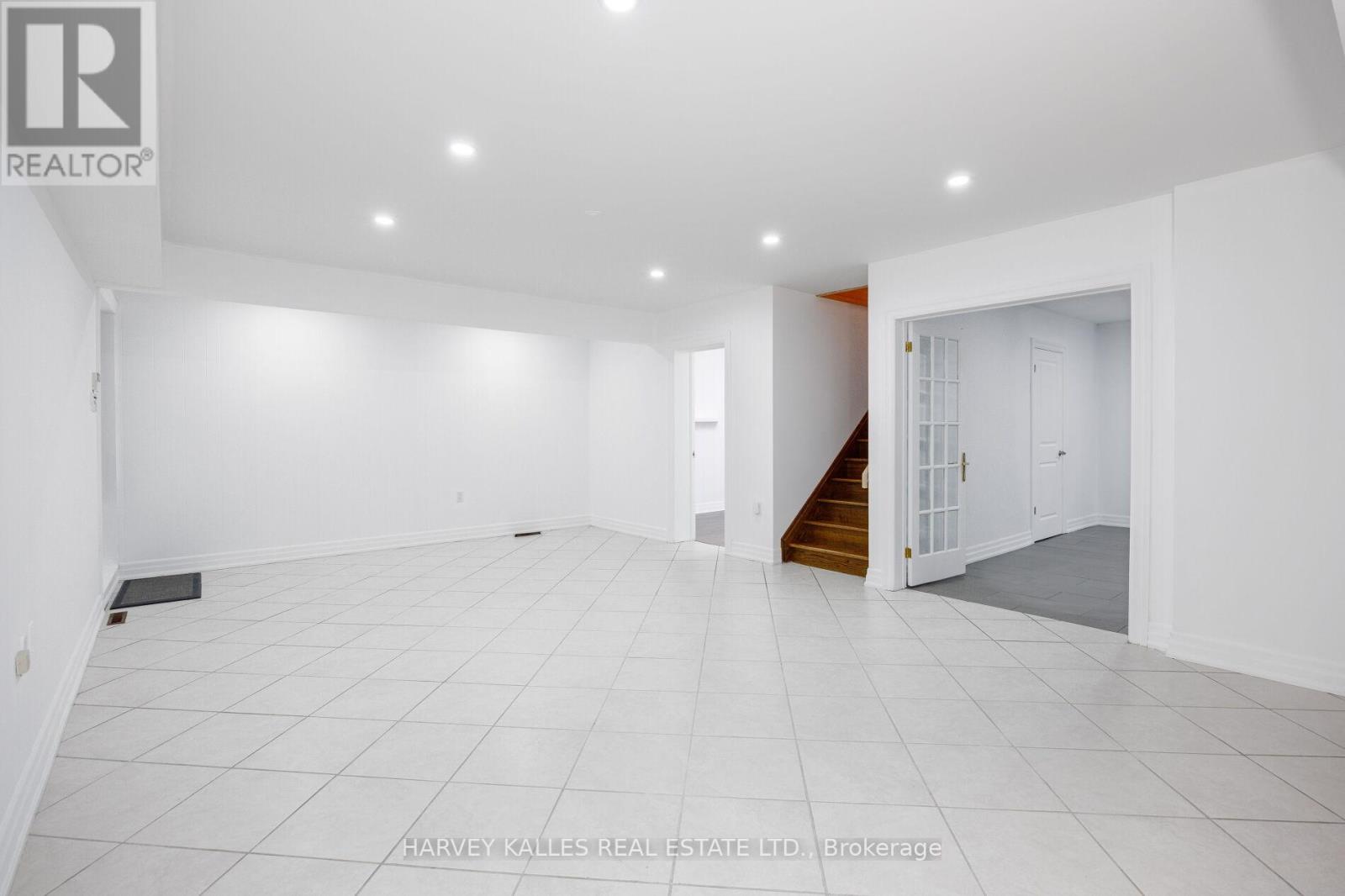 19 Blair Athol Crescent Property Photo 44