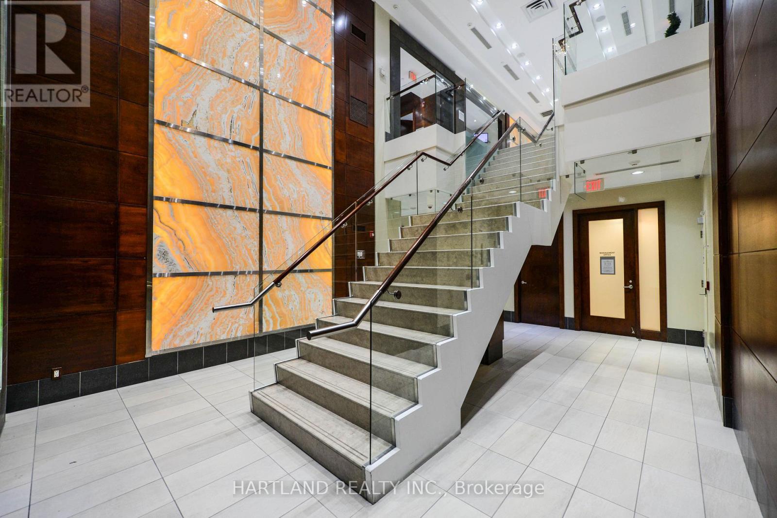 405 - 310 Burnhamthorpe Road W Property Photo 29
