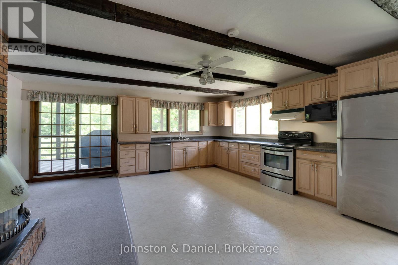 7095 Guelph Line Property Photo 19