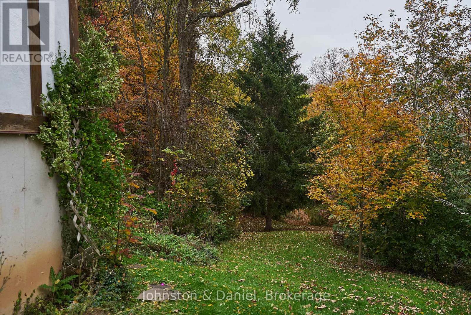 7095 Guelph Line Property Photo 33